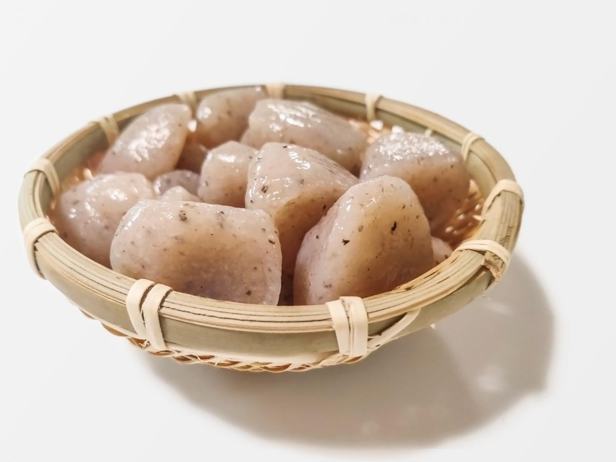 【管理 栄養士 監修】こんにゃくのカロリーや栄養、精粉こんにゃくと生いもこんにゃくの違いなどについて栄養コンシェルジュがご紹介