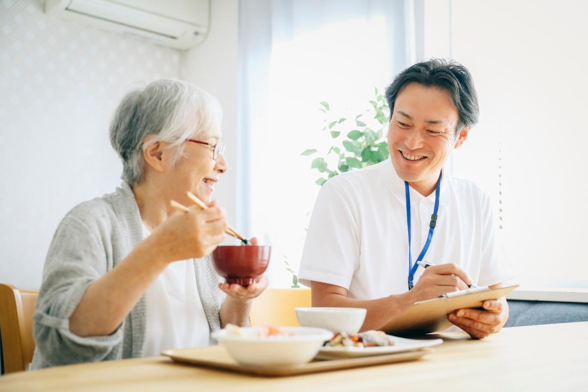 介護士が介護現場で成果を出す「栄養資格」 ― 栄養コンシェルジュ®で “安全・効率・尊厳” を守る栄養ケアを実装する ―