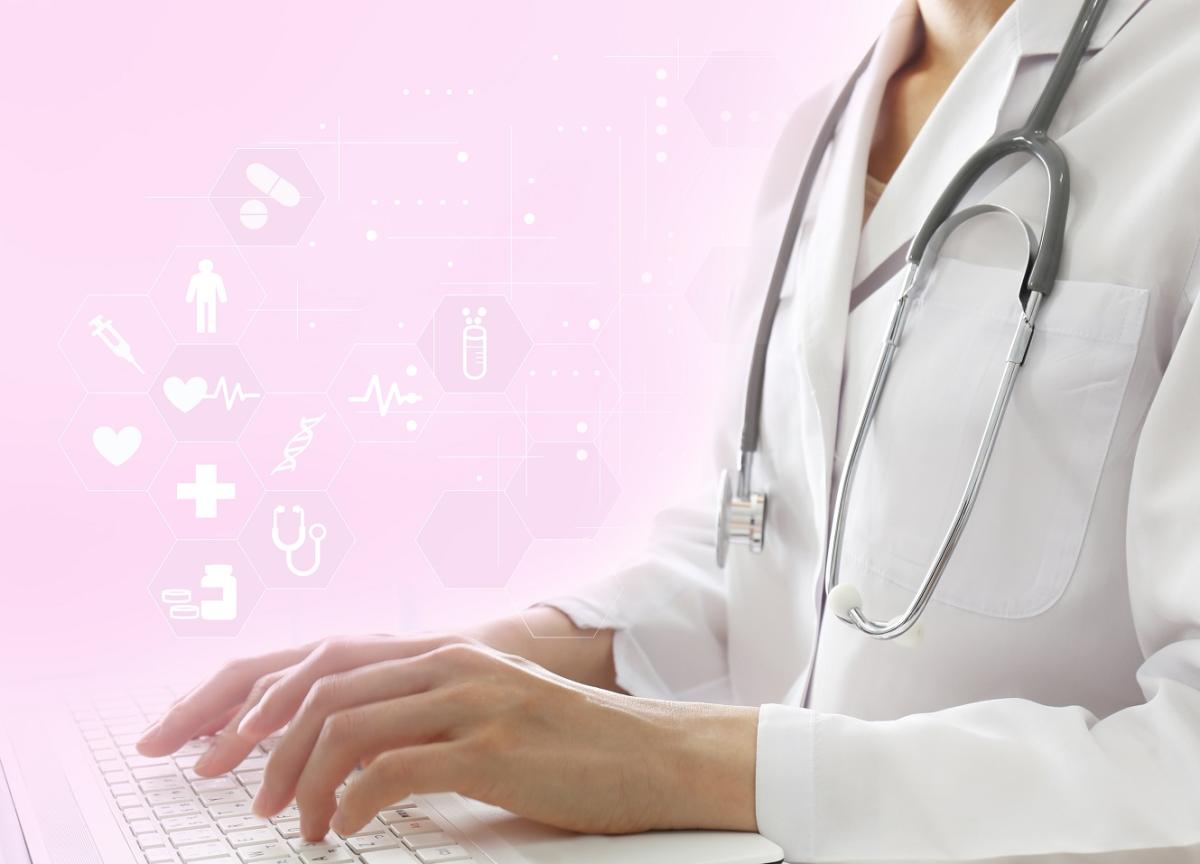 クワシオルコルはどのように治療されますか?